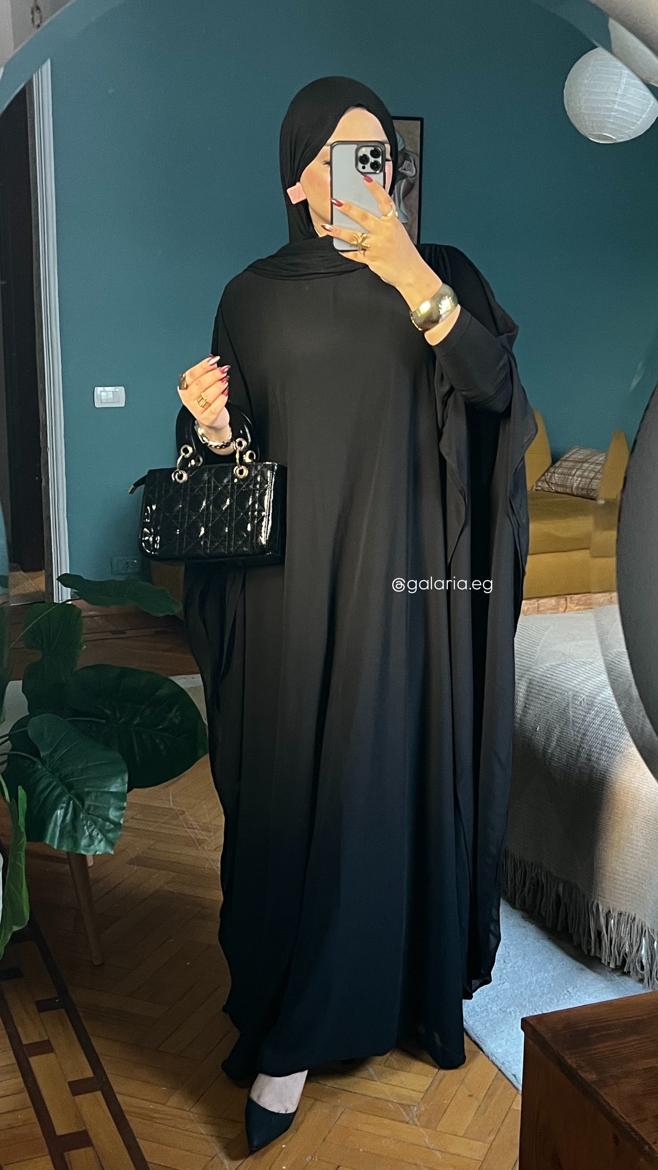 Flow Abaya