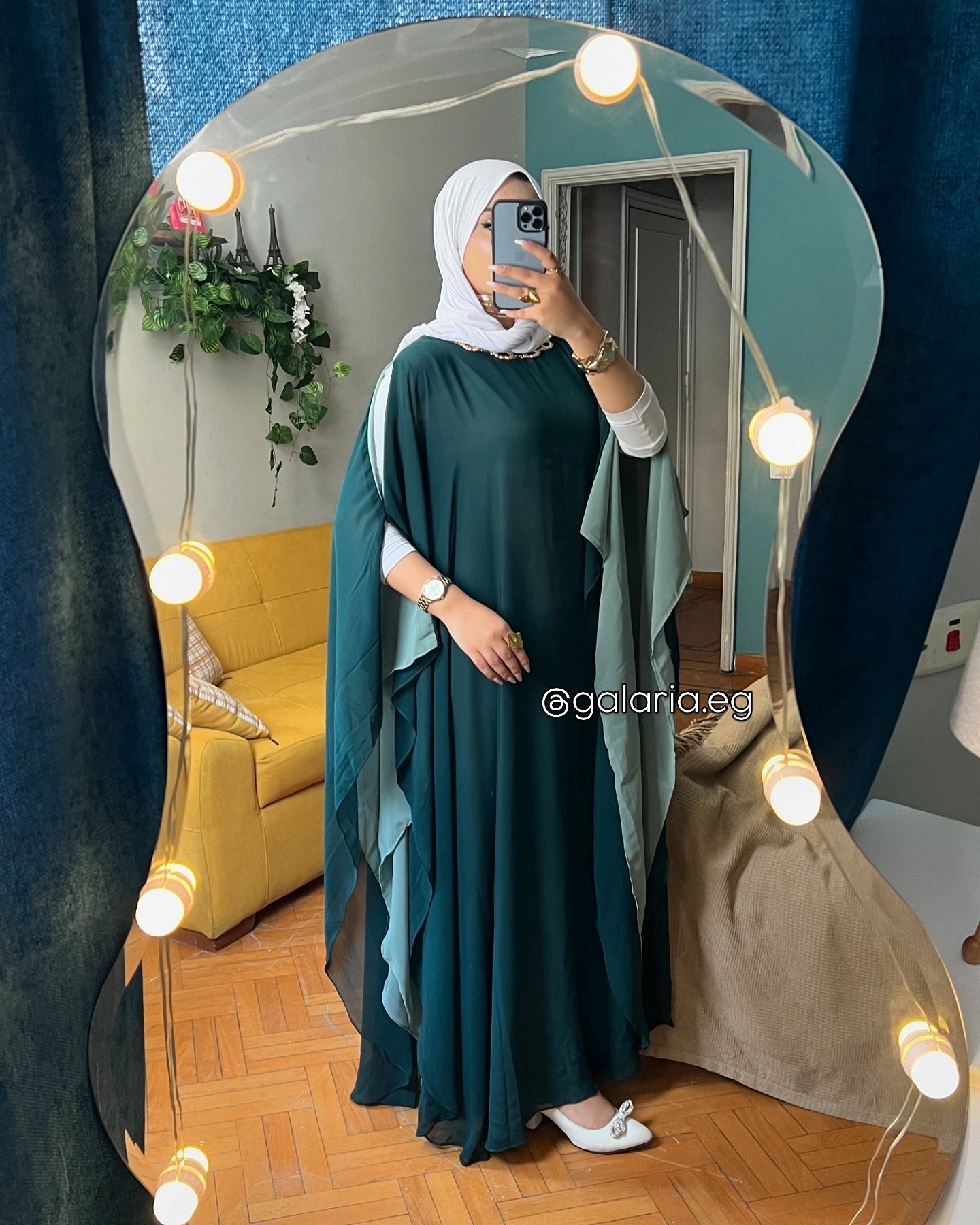 Flow Abaya