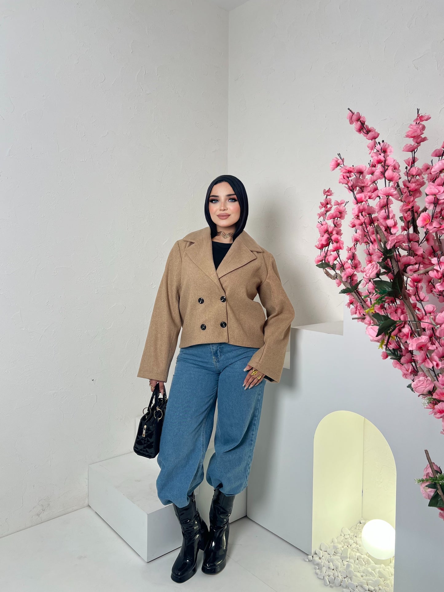 Kayla’s Cropped Jacket - Beige